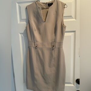 Elegant Beige Sleeveless Dress